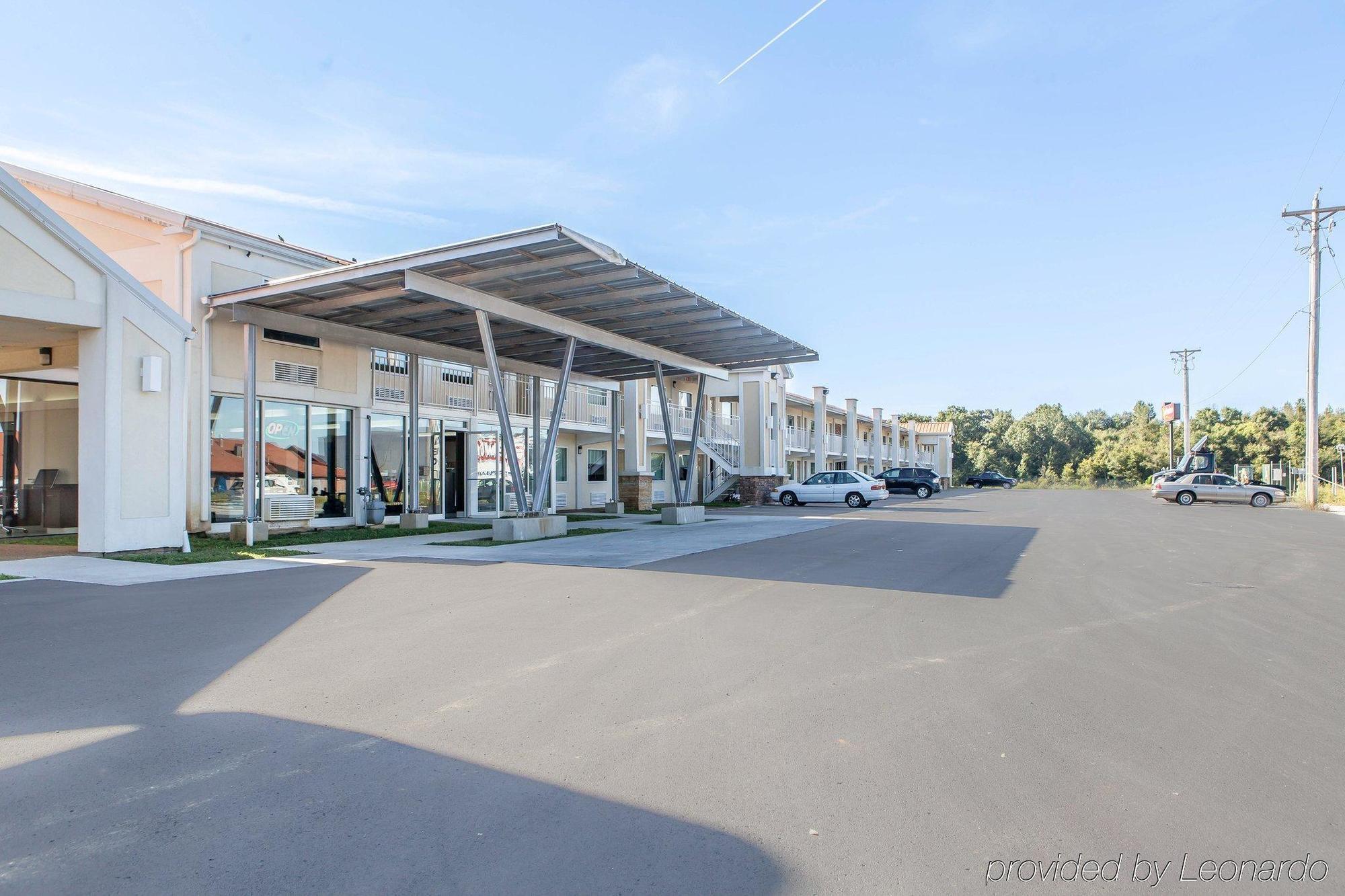Quality Inn & Suites Jasper Экстерьер фото